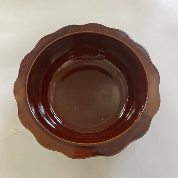 Vintage Westbend Brown Stoneware Scalloped Edge Casserole Dish With Lid - Picture 6 of 10